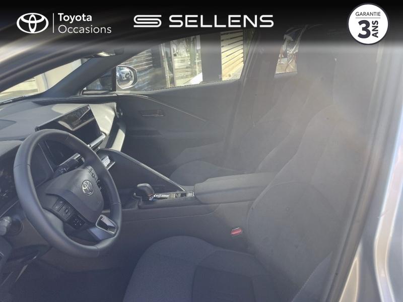 TOYOTA C-HR 2.0 Hybride Rechargeable 225ch Design MY25 - photo 11