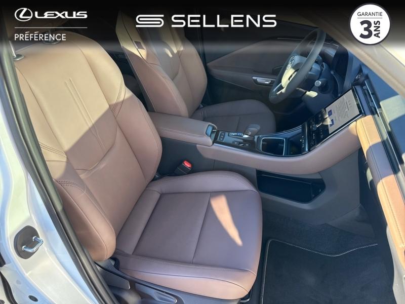 LEXUS LBX 1.5 136ch Elegant pack tech 2WD MY26 - photo 6