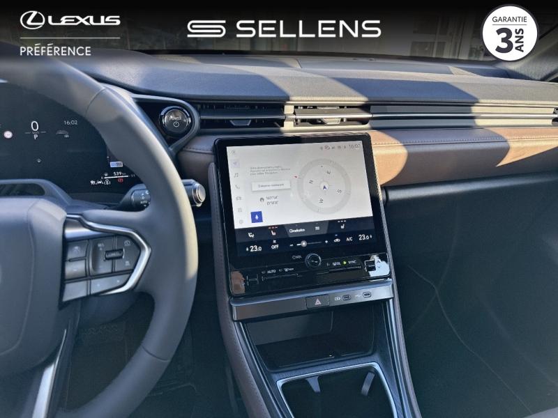 LEXUS LBX 1.5 136ch Elegant pack tech 2WD MY26 - photo 15