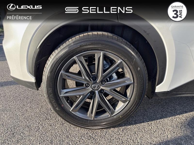 LEXUS LBX 1.5 136ch Elegant pack tech 2WD MY26 - photo 16