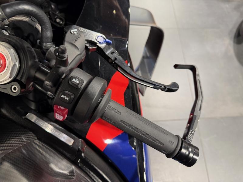 BMW M 1000 RR - photo 9