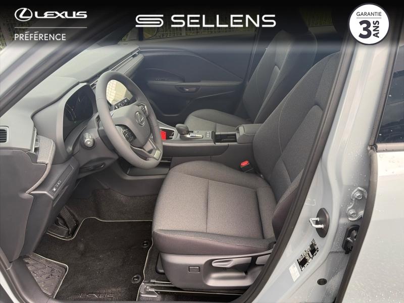 LEXUS LBX 1.5 136ch Business Plus 2WD MY26 - photo 9