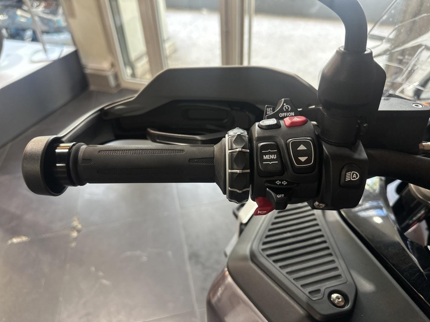 BMW R R 1300 GS Adventure Akrapovic - photo 10