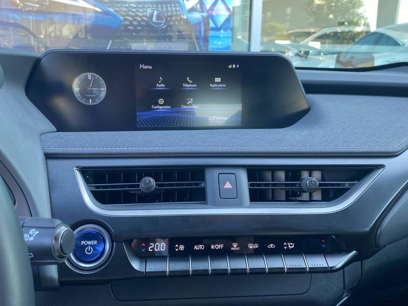 LEXUS UX 300e Pack - photo 9