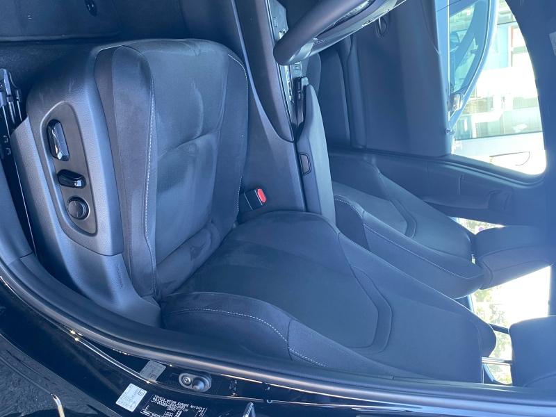 LEXUS UX 300e Pack - photo 11