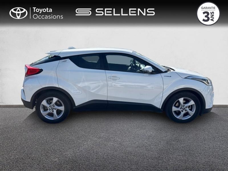 TOYOTA C-HR 122h Dynamic 2WD E-CVT - photo 17