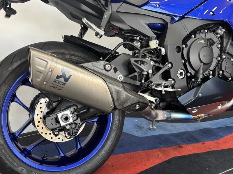 YAMAHA YZF-R YZF-R1 1000 2022 - photo 8