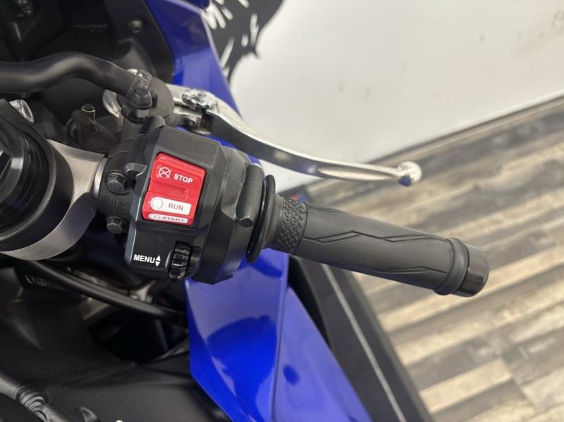 YAMAHA YZF-R YZF-R1 1000 2022 - photo 12