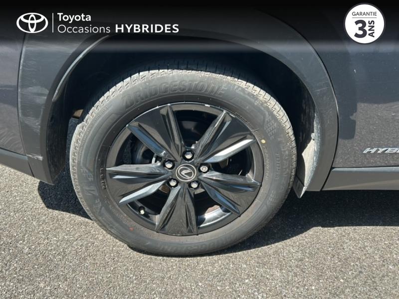 LEXUS UX 250h 4WD Luxe Plus MY22 - photo 16