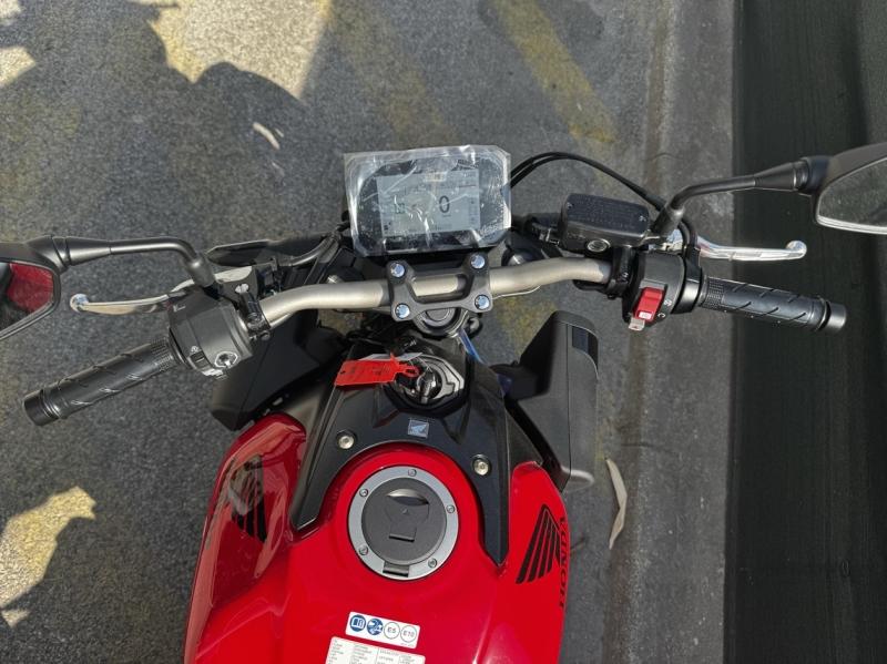 HONDA CB CB 650 R e-Clutch - photo 9