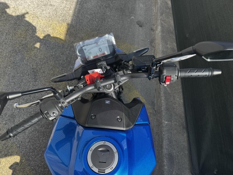HONDA CB CB 750 Hornet 2025 - photo 11