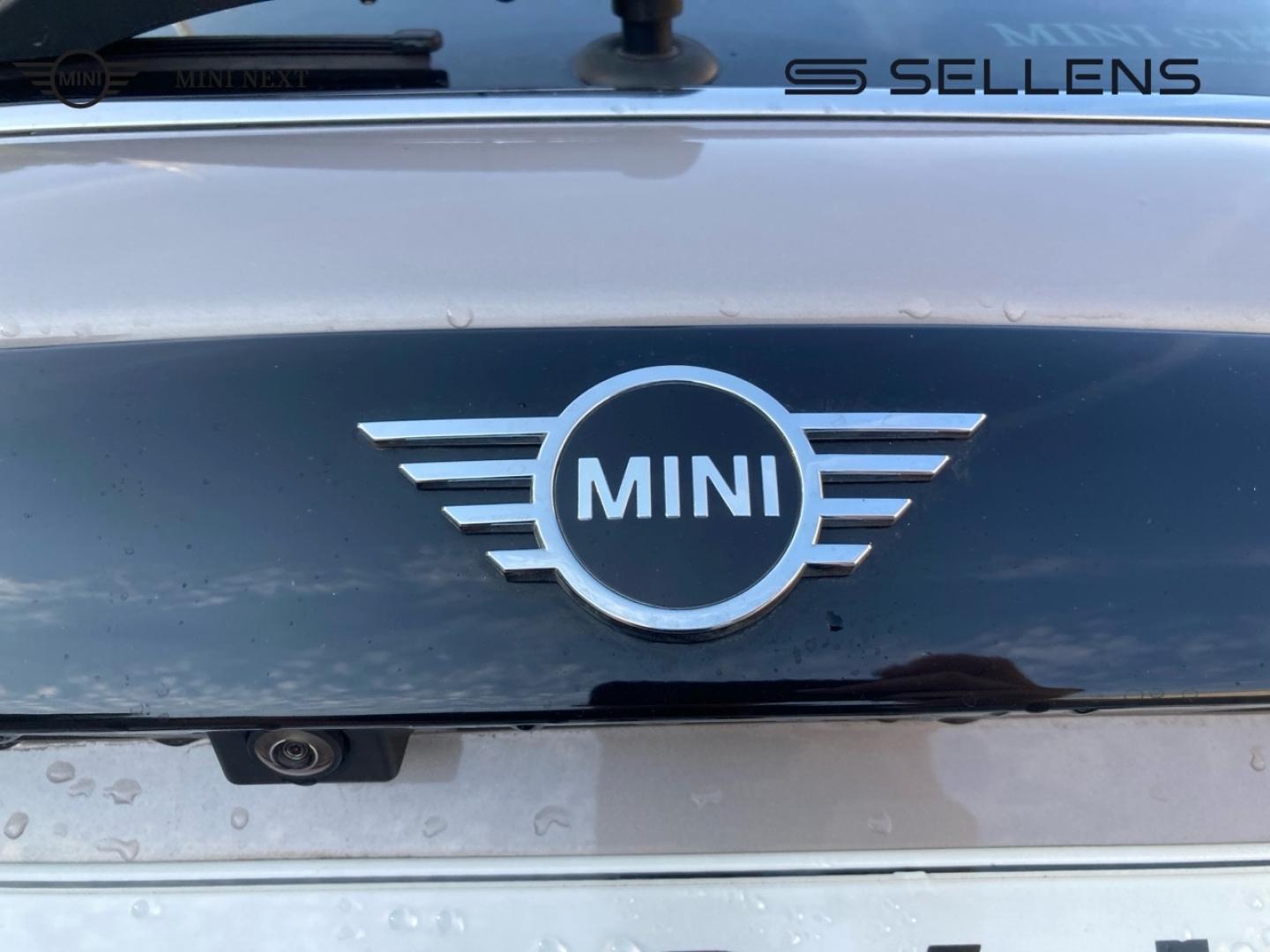 MINI Mini 5 Portes Cooper 136ch Edition Premium Plus BVA7 - photo 16