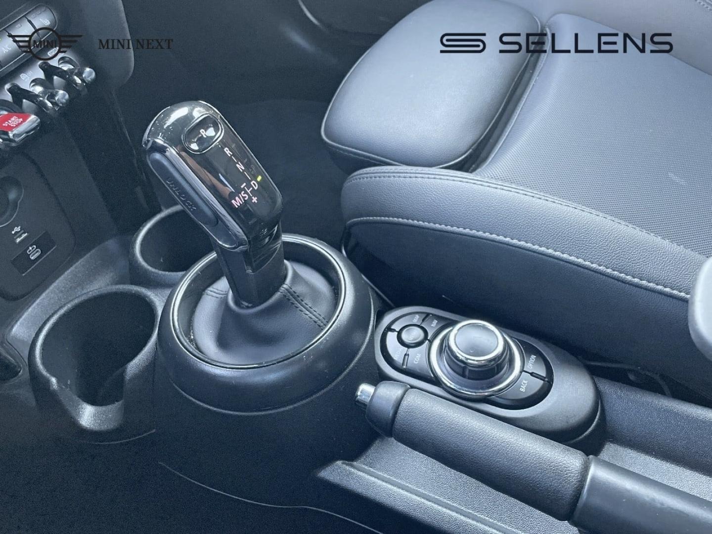 MINI Mini 5 Portes Cooper 136ch Edition Premium BVA7 - photo 14
