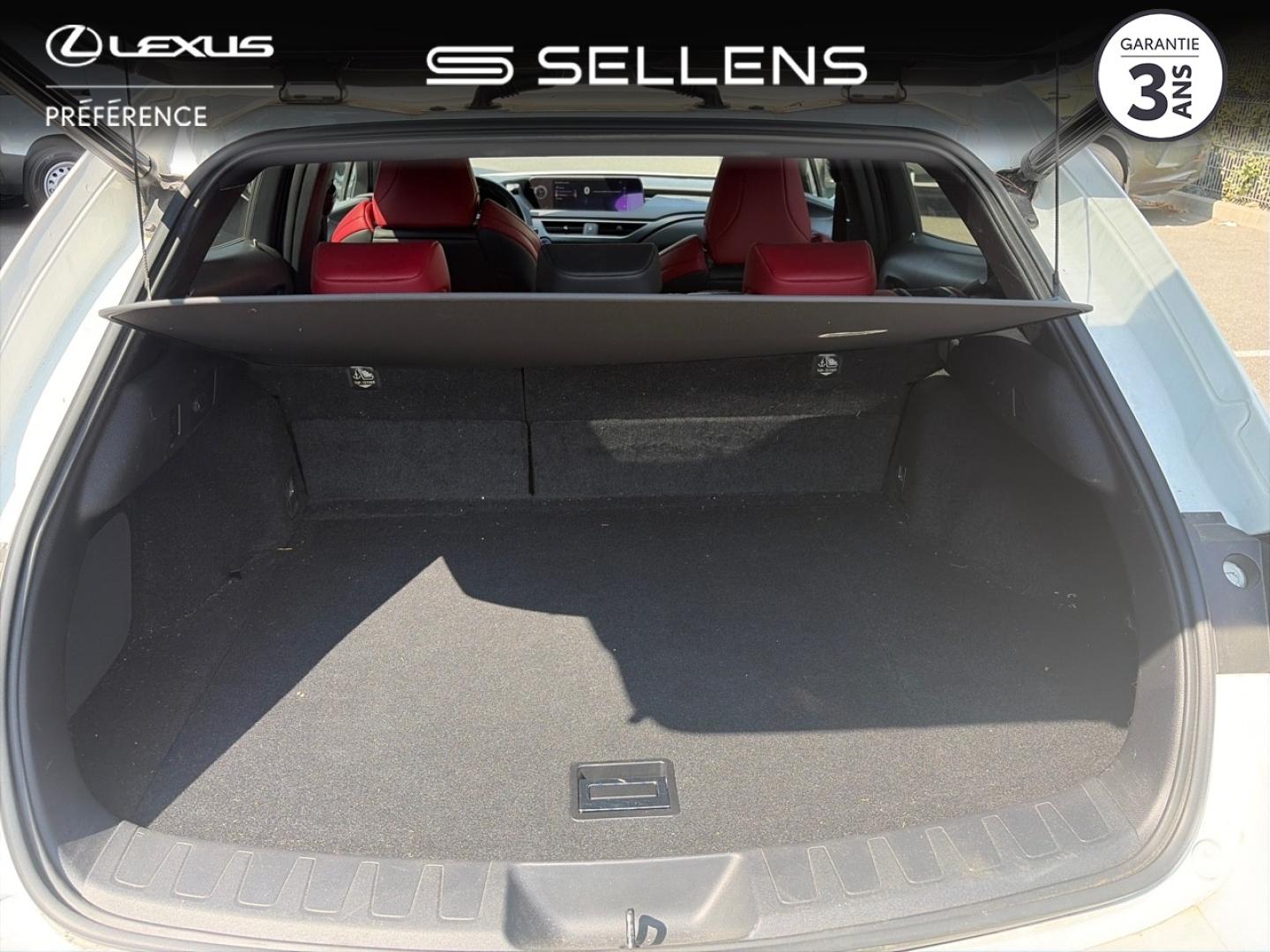 LEXUS UX 250h 2WD F SPORT Executive MY22 - photo 16