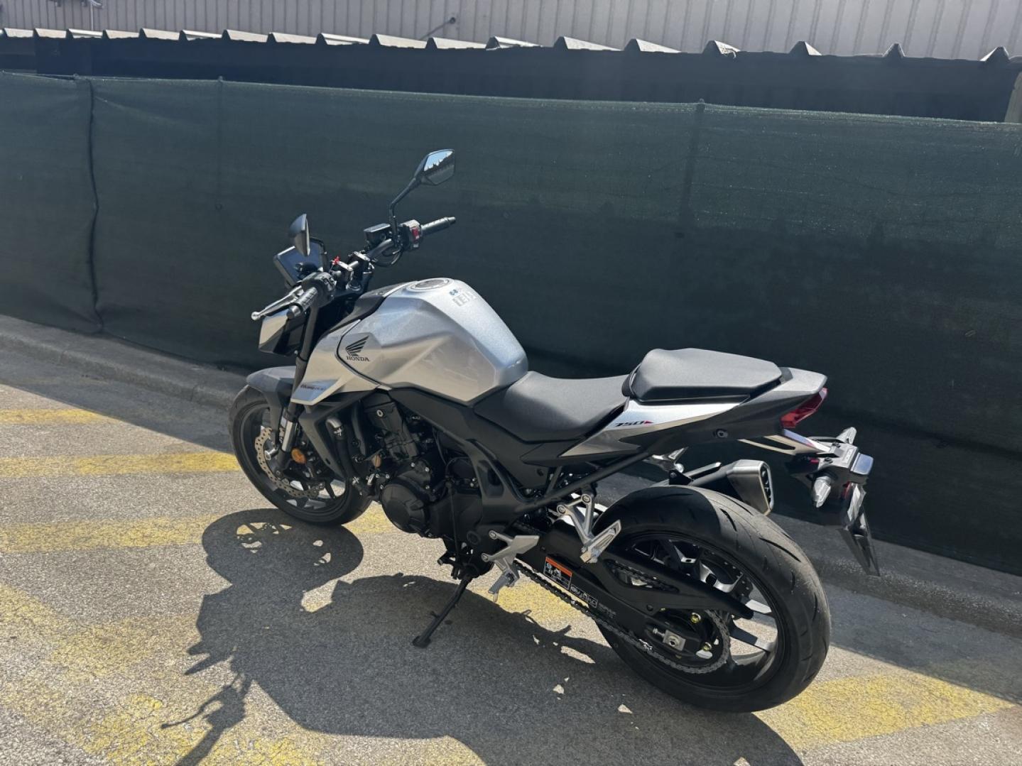 HONDA CB CB 750 Hornet 2025 - photo 7