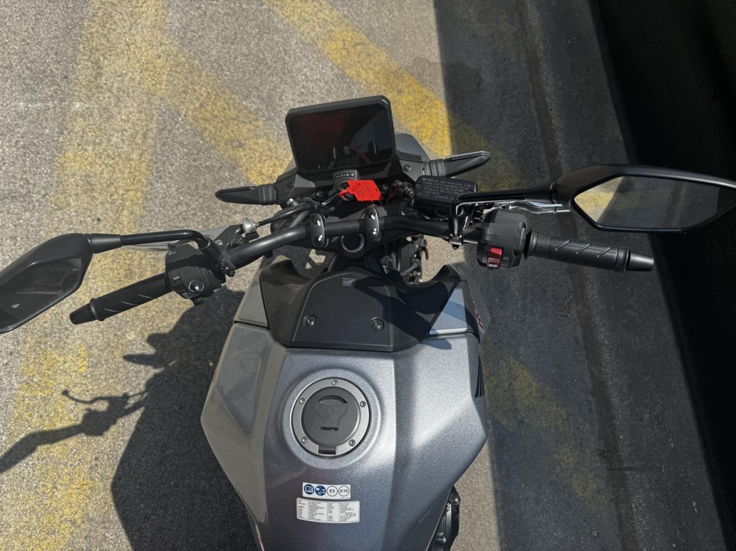 HONDA CB CB 750 Hornet 2025 - photo 8