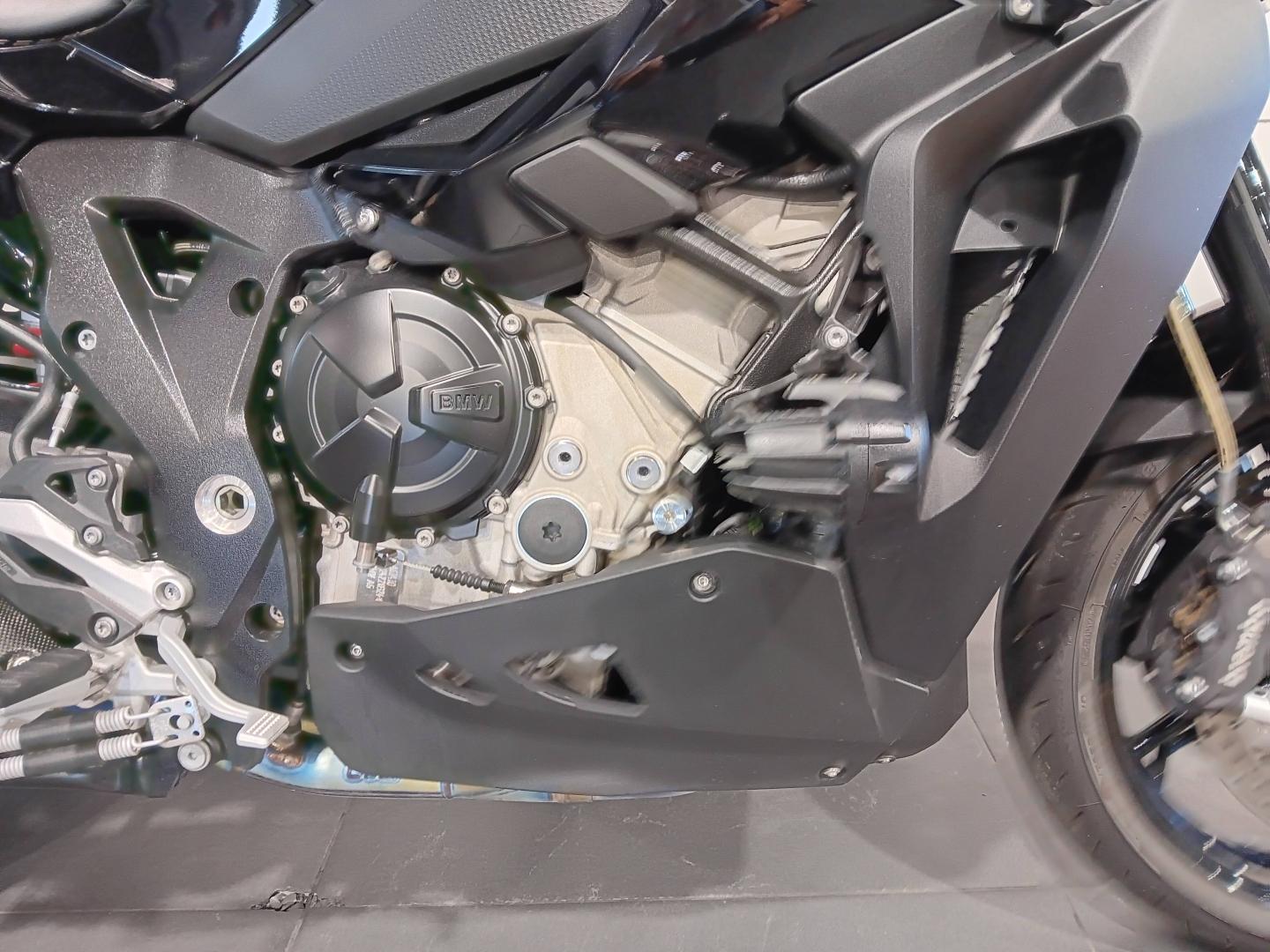 BMW S 1000 XR - photo 11