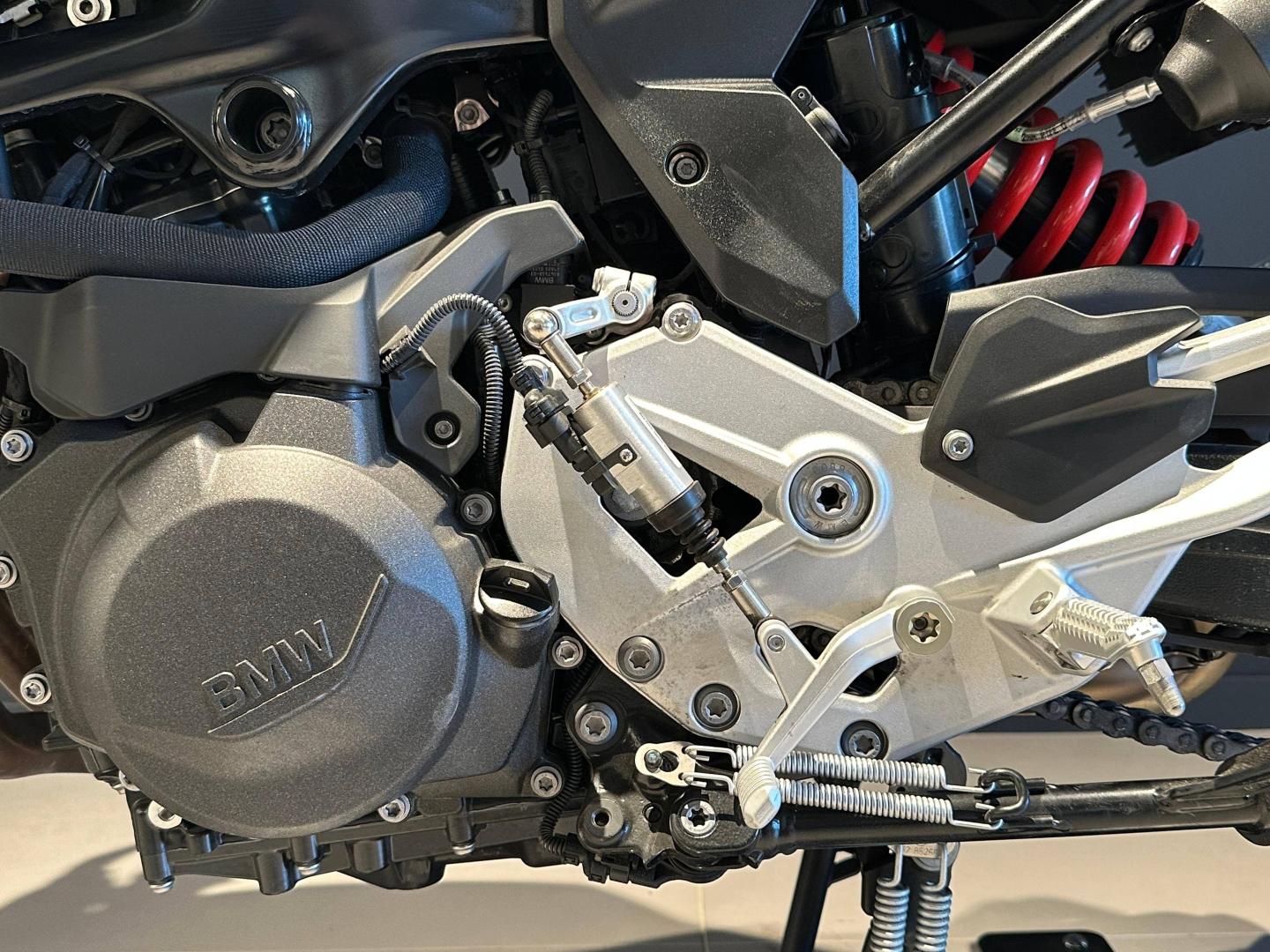 BMW F F 900 R 2025 - photo 11
