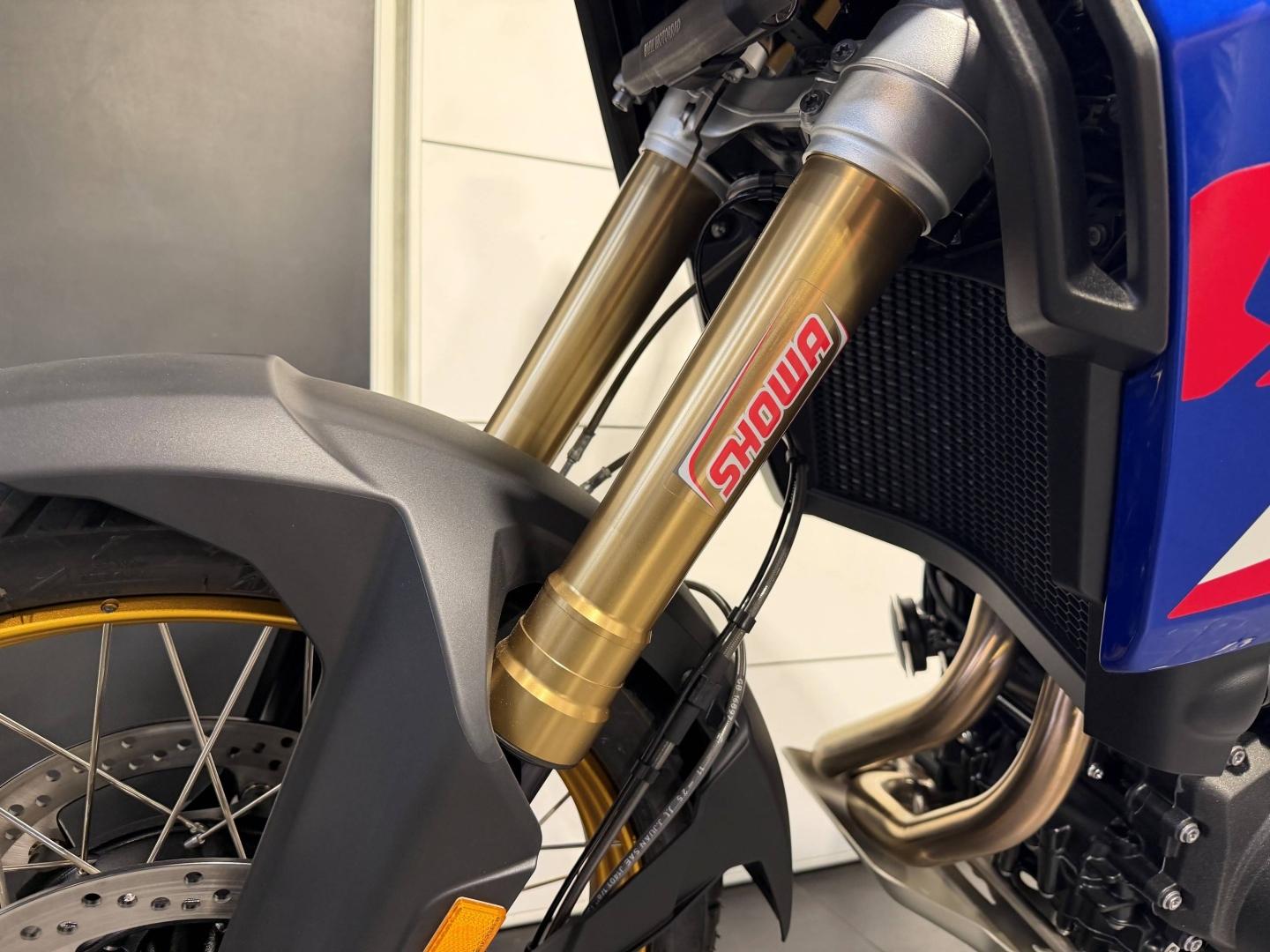 BMW F 900 GS - photo 8