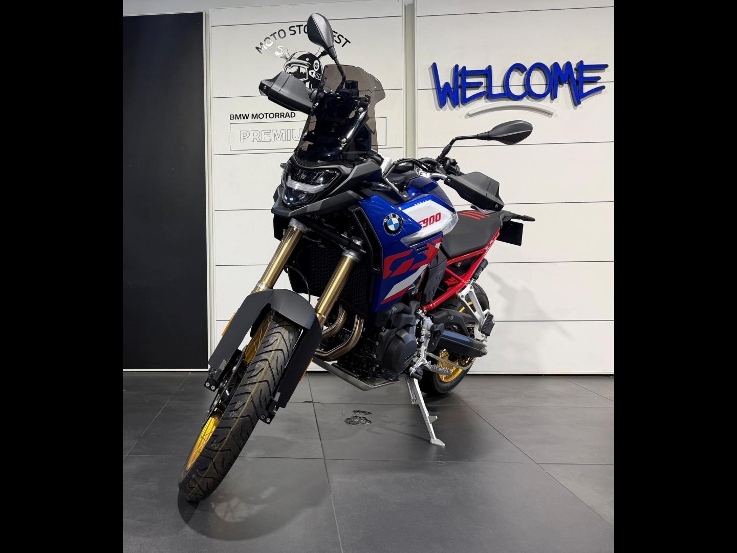 BMW F 900 GS - photo 3