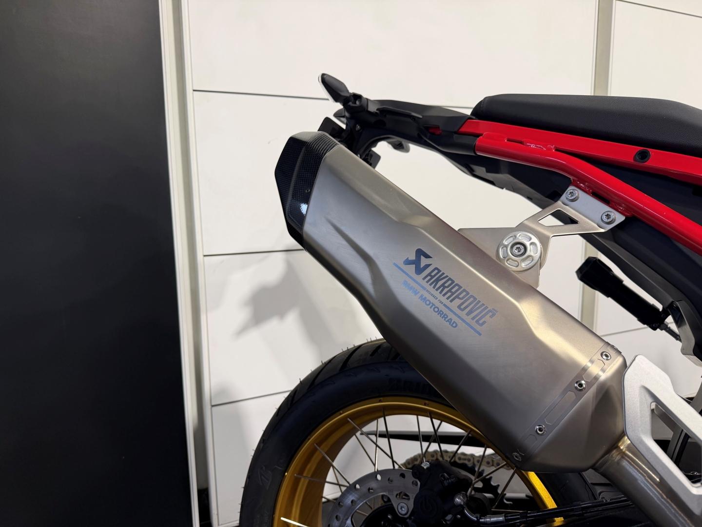 BMW F 900 GS - photo 10