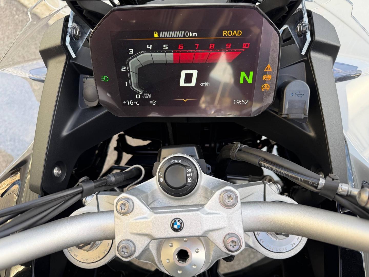 BMW F 900 GS Adventure - photo 7