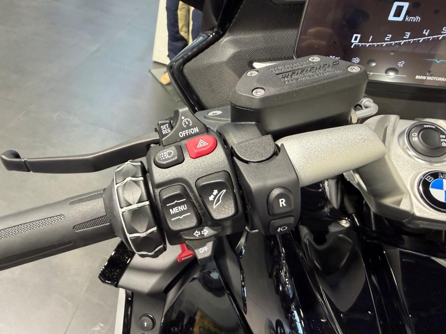 BMW K 1600 GT - photo 6