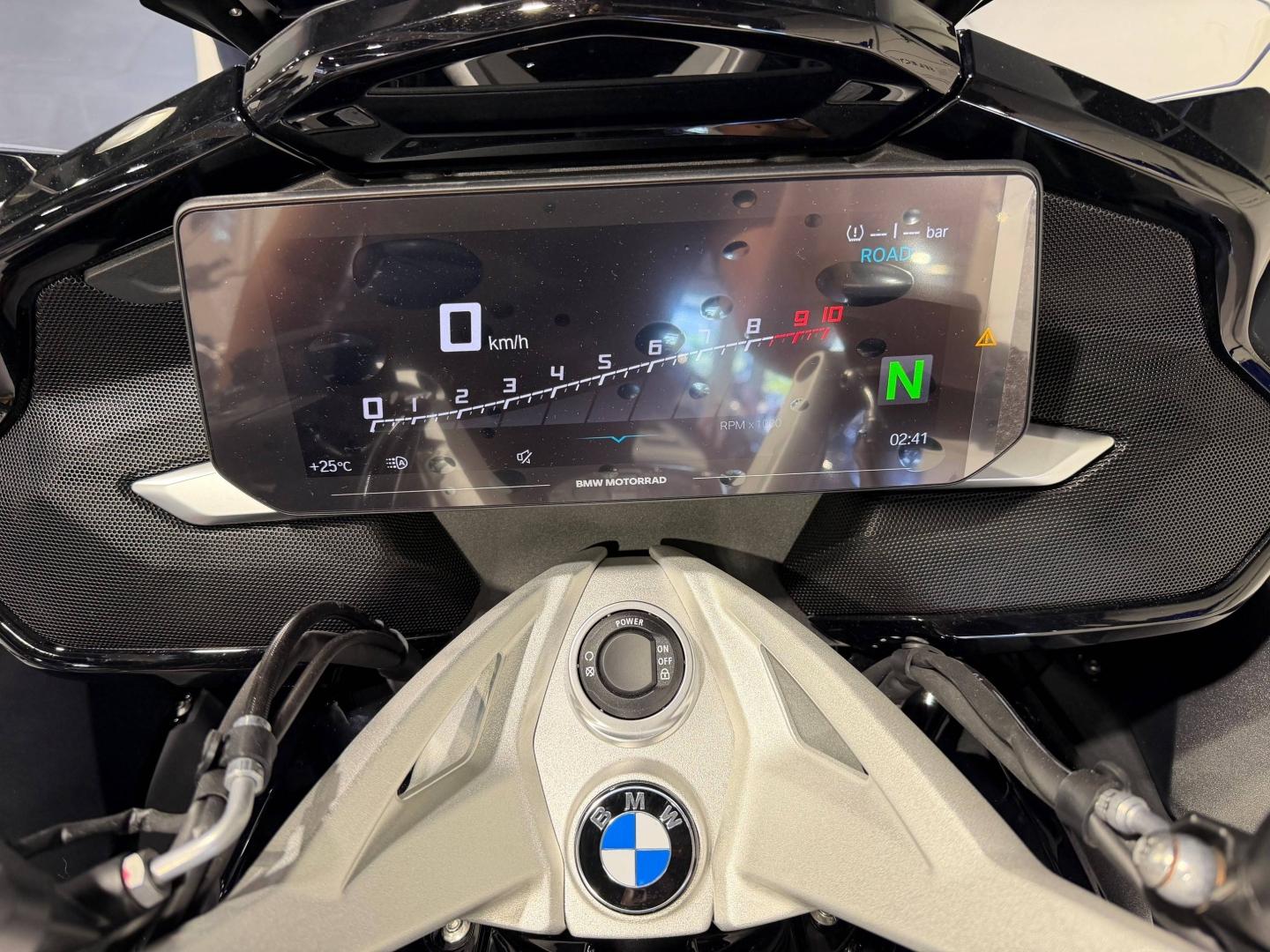 BMW K 1600 GT - photo 5