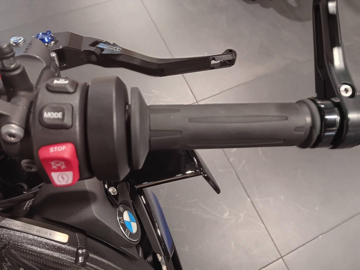 BMW M 1000 R - photo 12