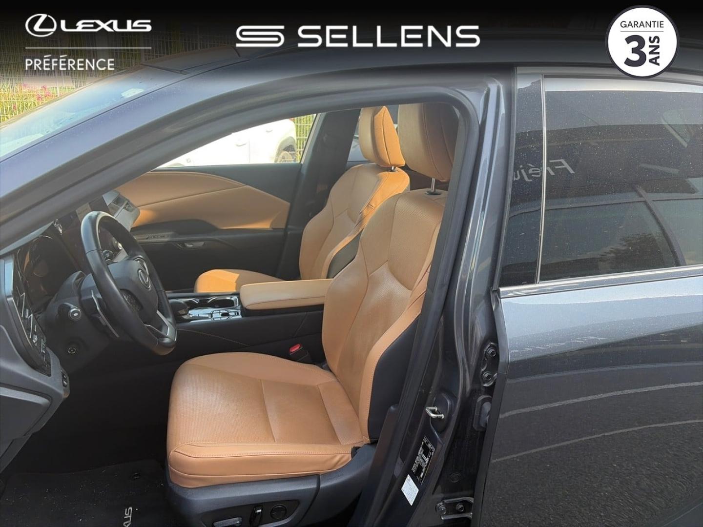 LEXUS RX 450h+ Luxe 4WD MY24 - photo 11
