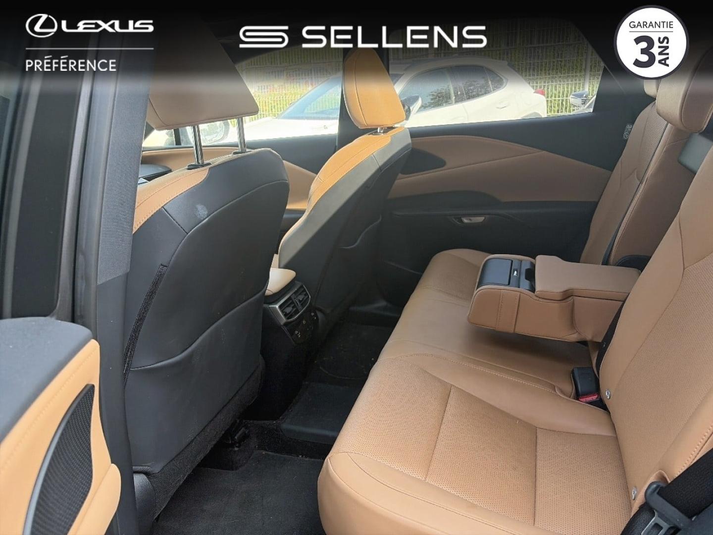 LEXUS RX 450h+ Luxe 4WD MY24 - photo 12
