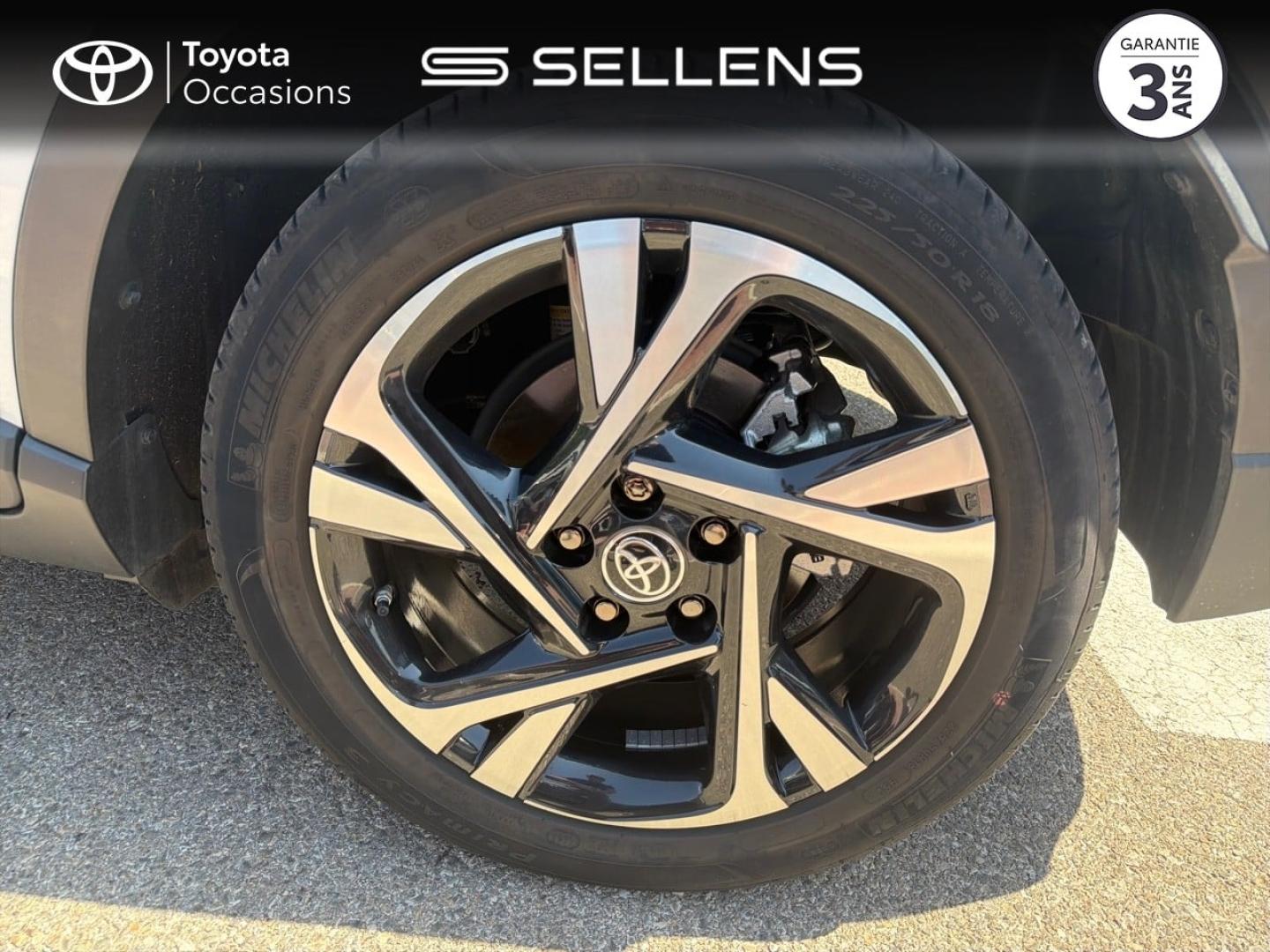 TOYOTA C-HR 2.0 Hybride 184ch Design E-CVT - photo 16