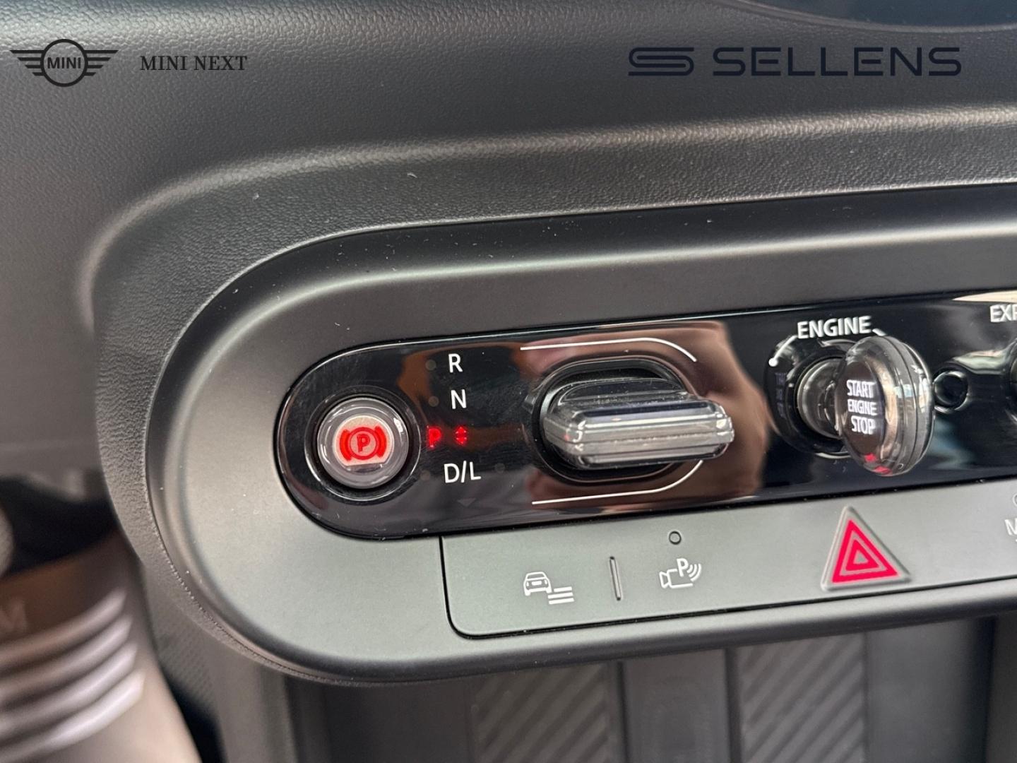 MINI Cooper 3 Portes S 204ch Favoured DKG7 - photo 10