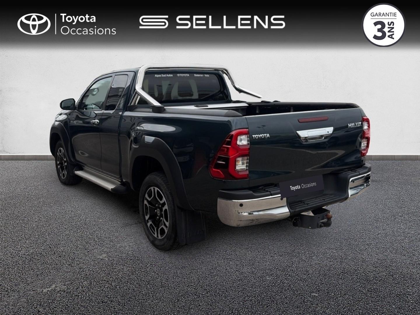 TOYOTA Hilux 2.4 D-4D 150ch X-Tra Cabine Lounge 4WD BVA RC23 - photo 2