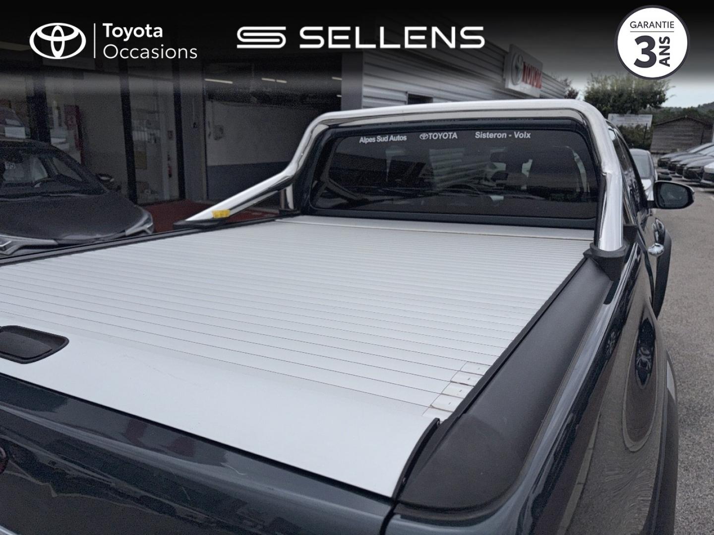 TOYOTA Hilux 2.4 D-4D 150ch X-Tra Cabine Lounge 4WD BVA RC23 - photo 20