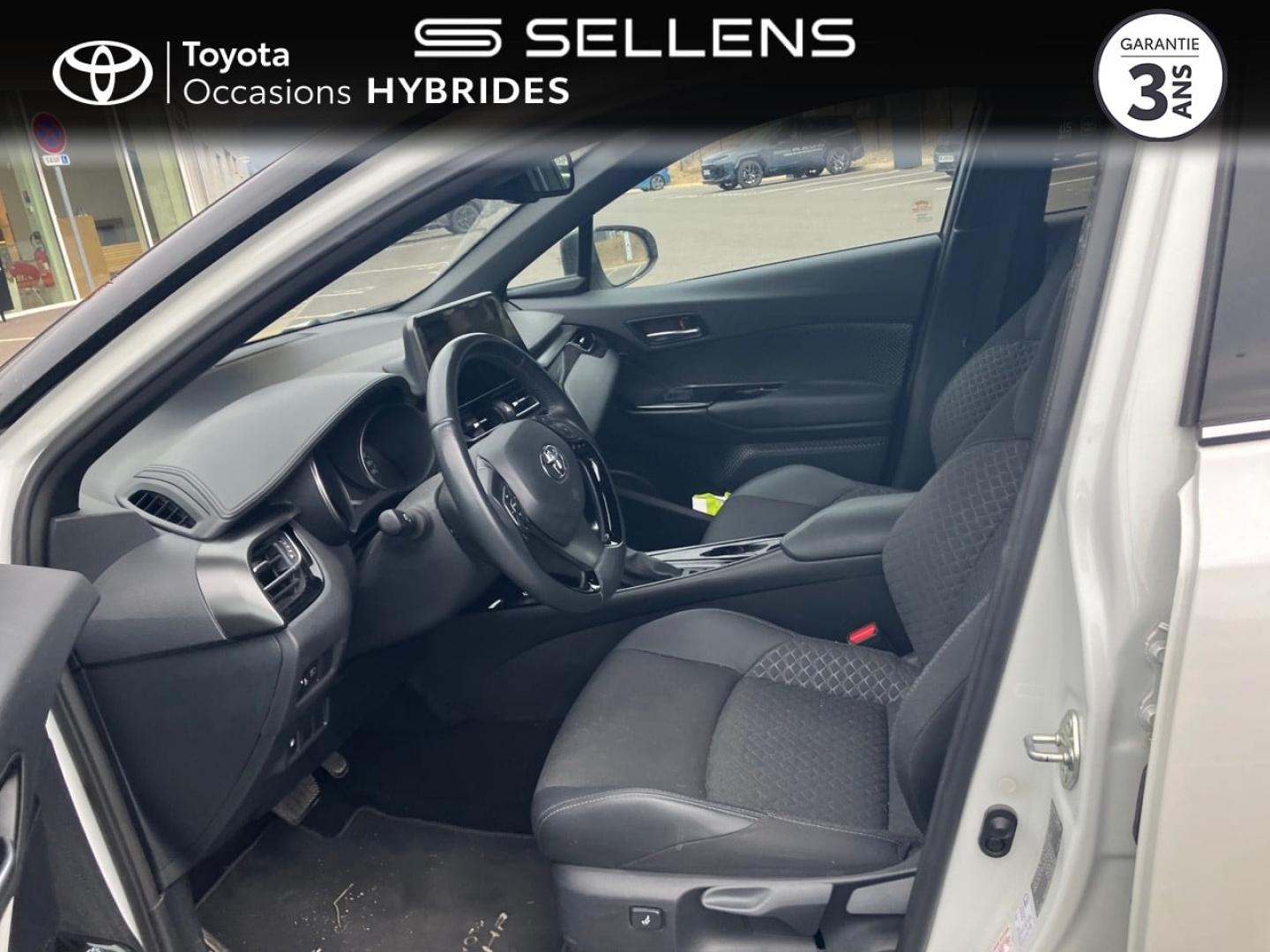 TOYOTA C-HR 2.0 Hybride 184ch Design Ultimate E-CVT - photo 11