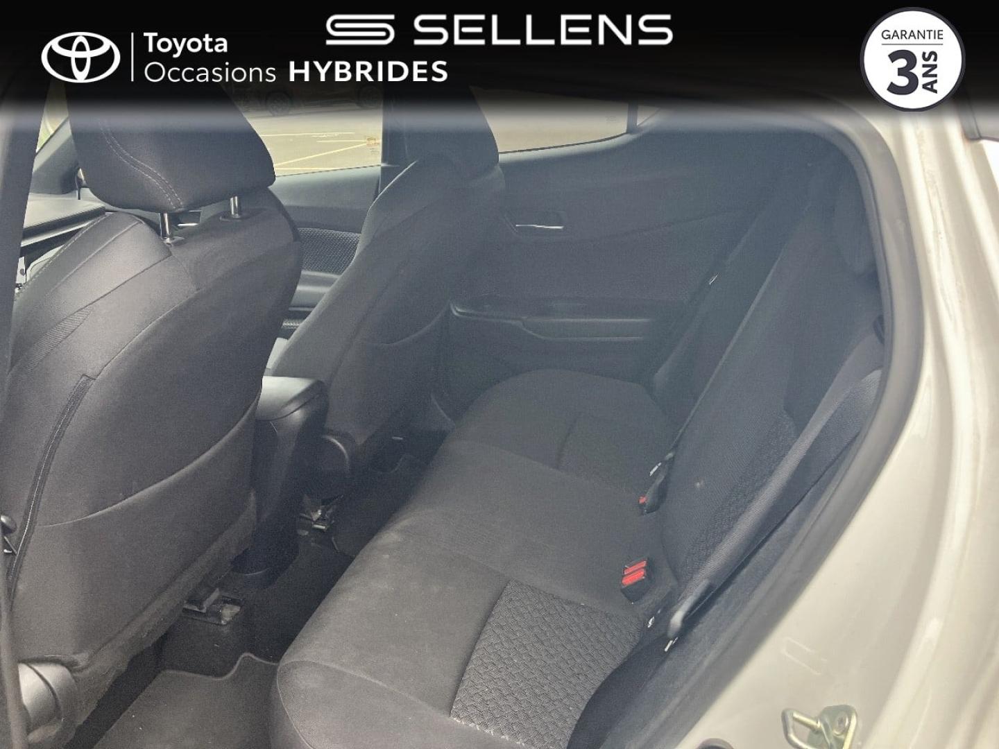 TOYOTA C-HR 2.0 Hybride 184ch Design Ultimate E-CVT - photo 12
