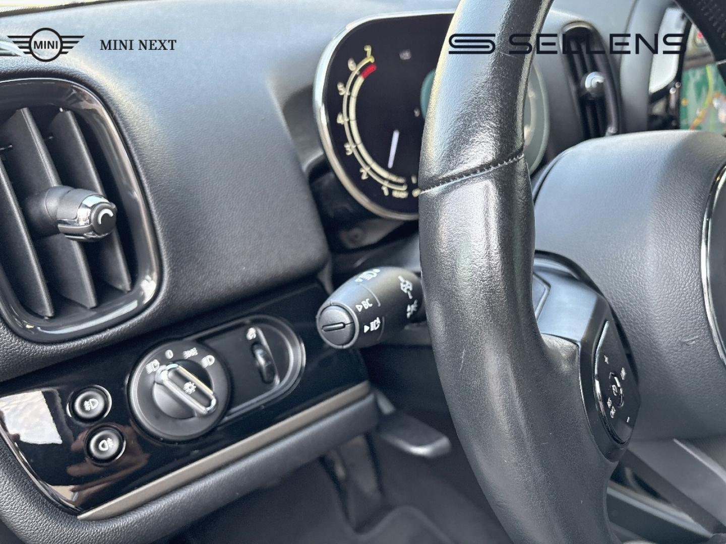 MINI Countryman Cooper 136ch  Highlands BVA7 - photo 19