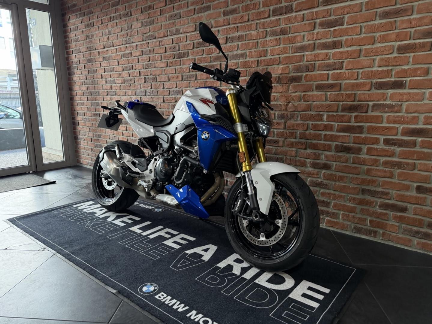 BMW F F 900 R - photo 2
