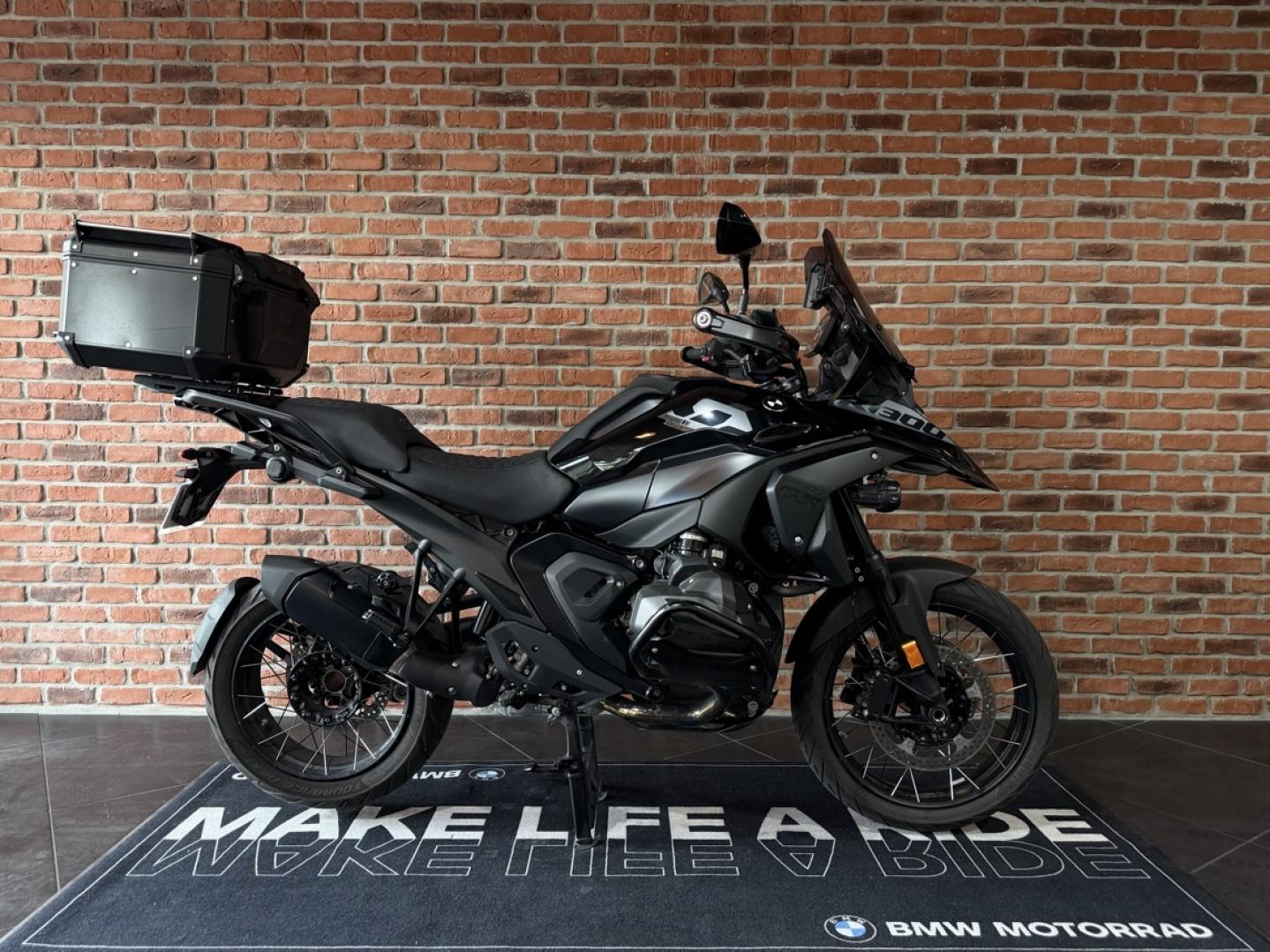 Photo BMW R R 1300 GS SSM BCD AKRAPOVIC