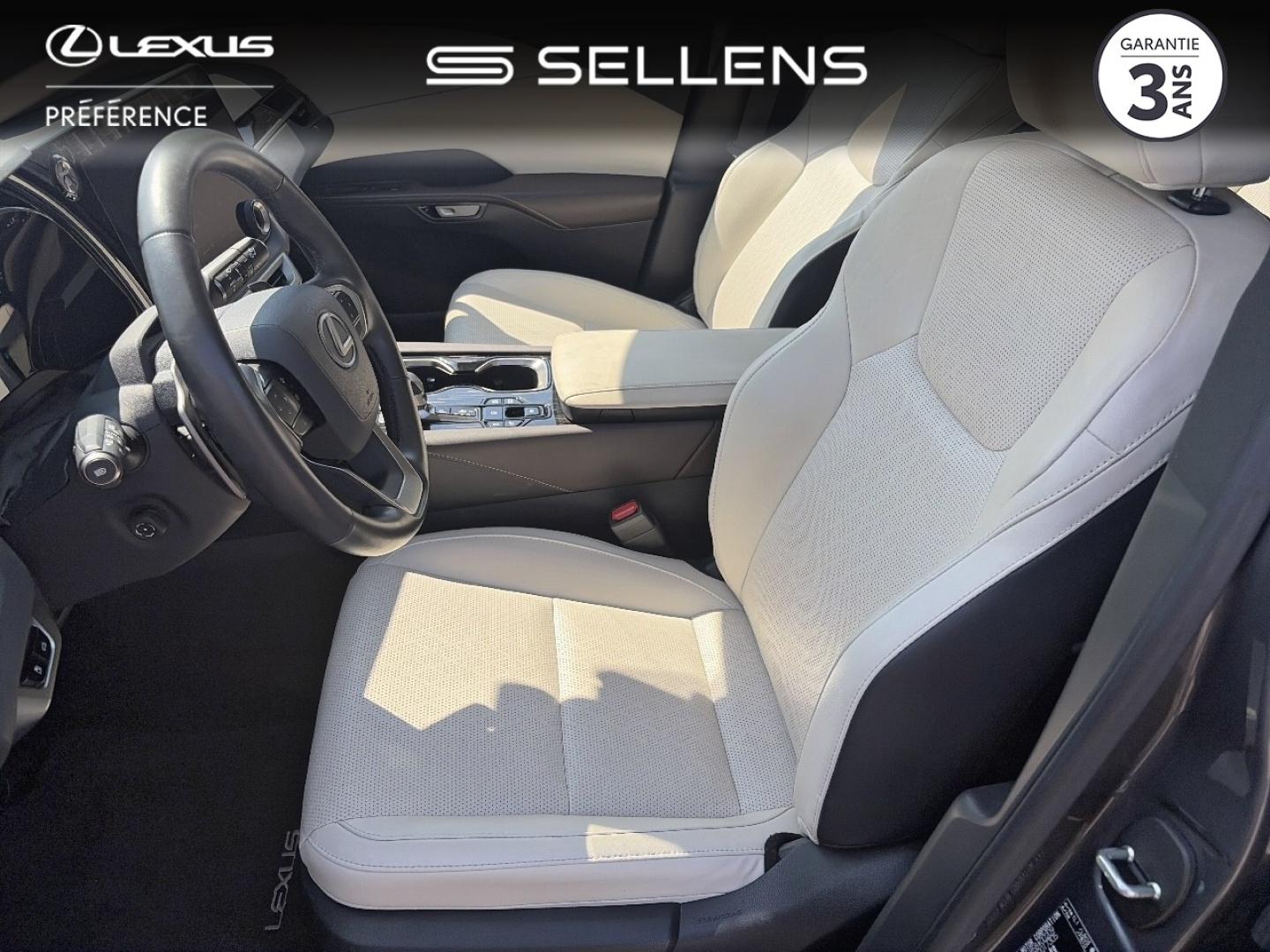 LEXUS RX 450h+ Luxe 4WD MY25 - photo 3