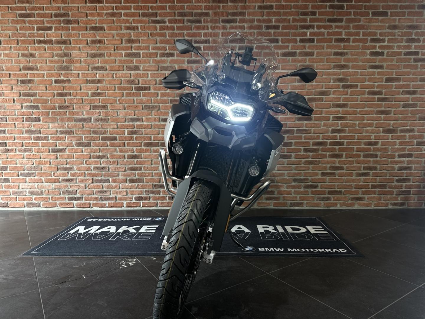 BMW F F 900 GS Adventure - photo 4