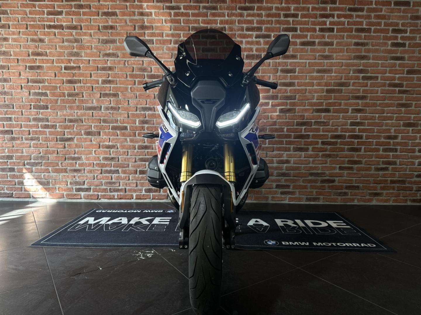 BMW R R 1300 RS - photo 4