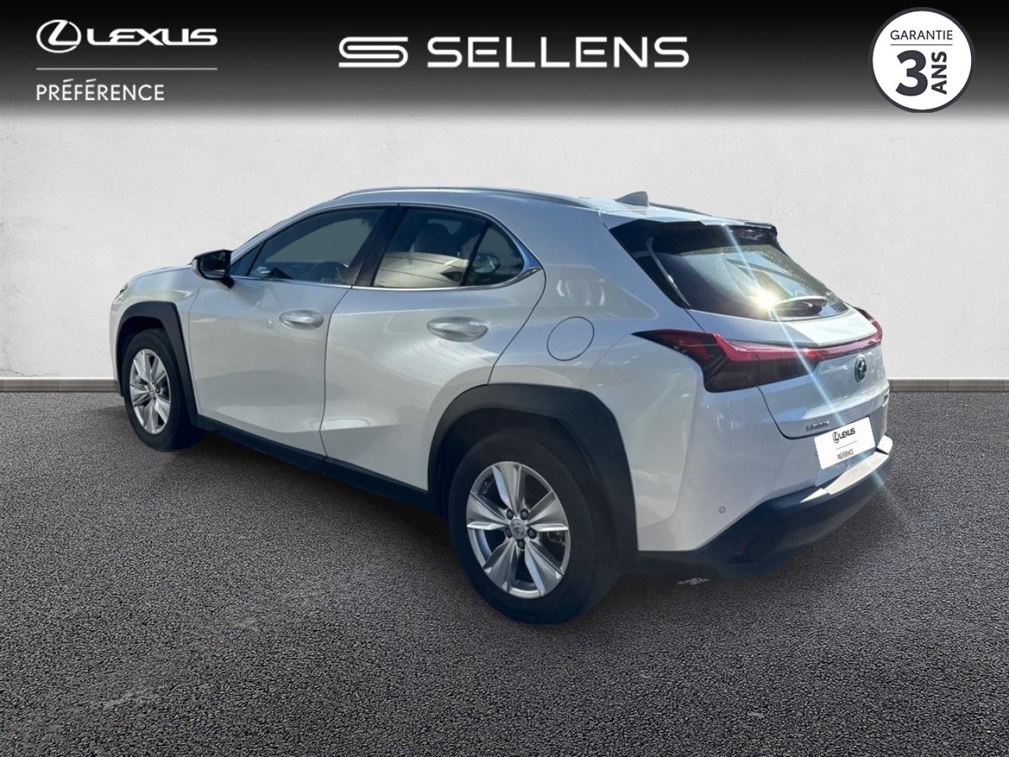 LEXUS UX 250h Pack 2WD - photo 2