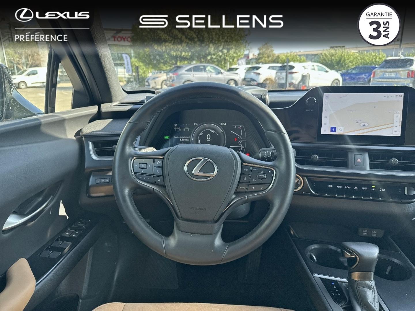 LEXUS UX 250h Pack 2WD - photo 9