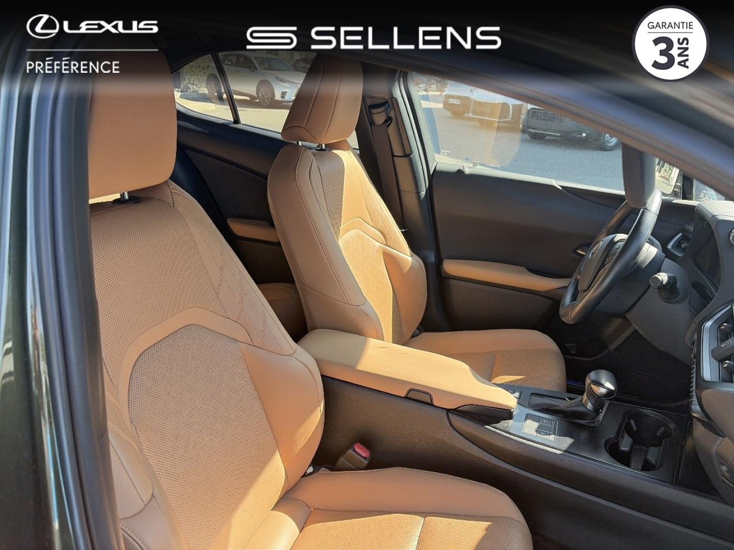 LEXUS UX 250h 2WD Luxe Plus MY22 - photo 12