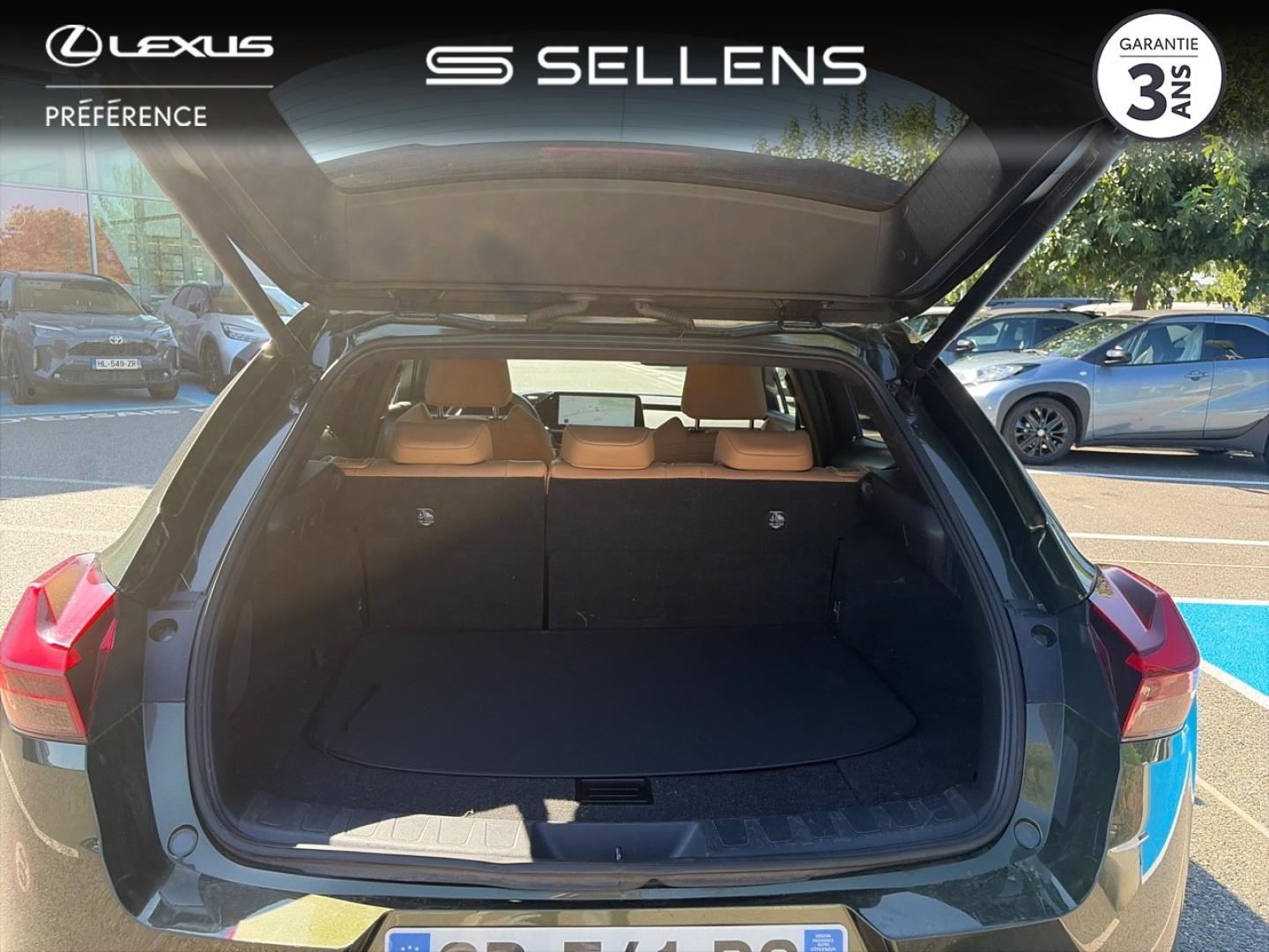 LEXUS UX 250h 2WD Luxe Plus MY22 - photo 16