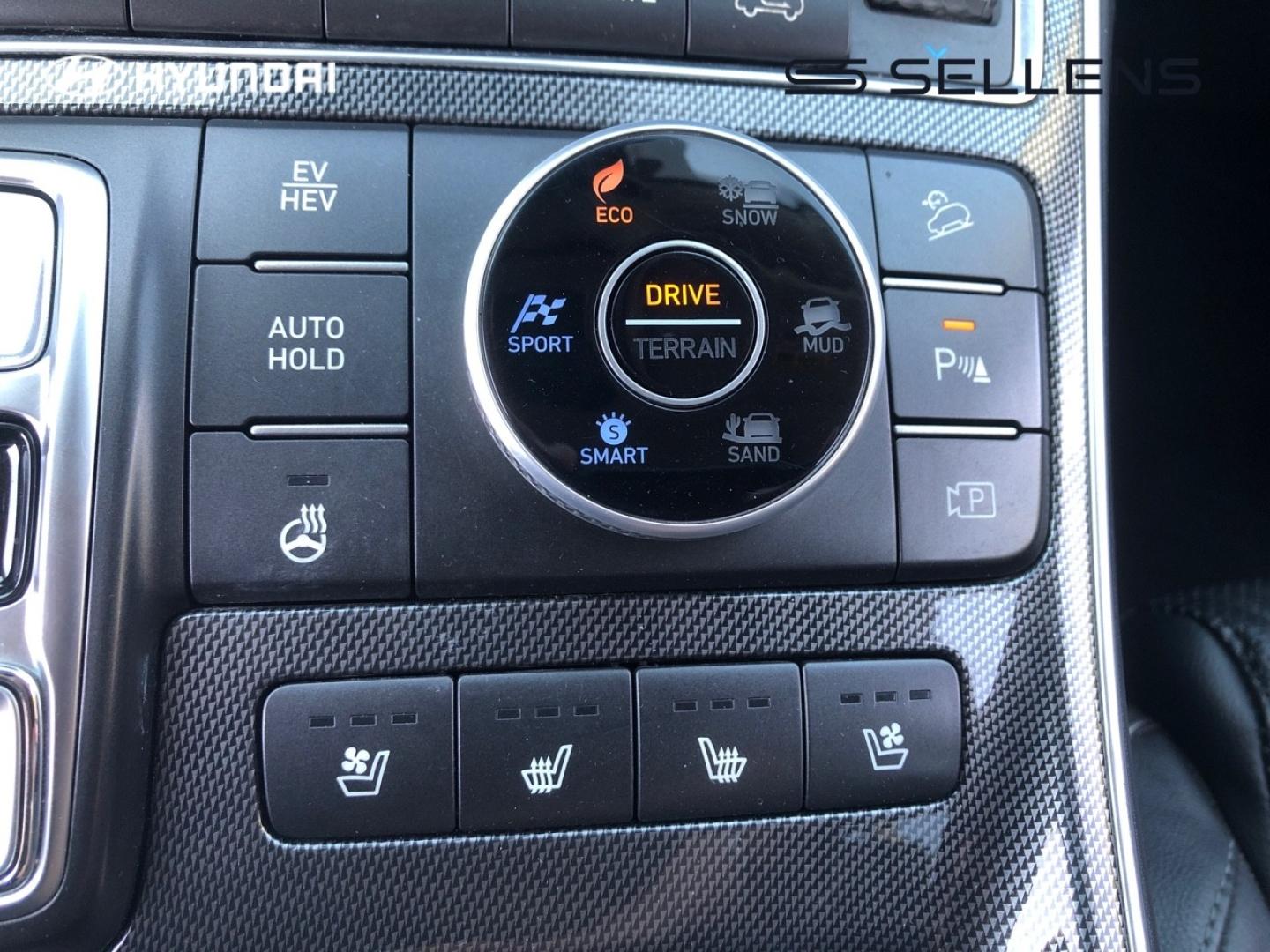 HYUNDAI Santa Fe 1.6 T-GDI 265ch Plug-In Executive BVA6 HTRAC - photo 16