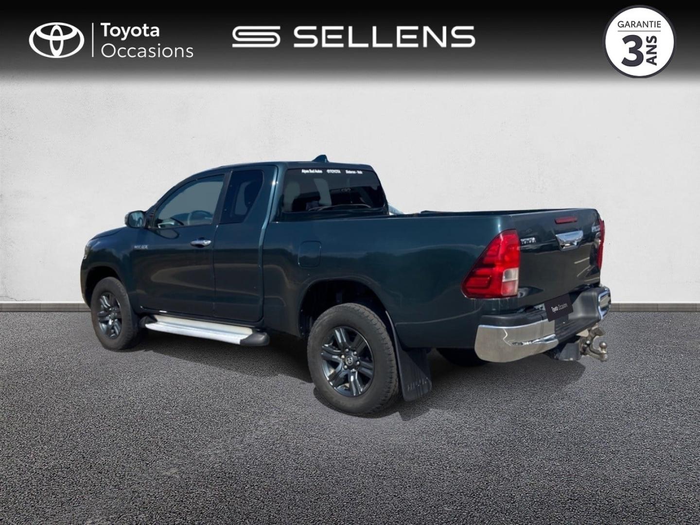 TOYOTA Hilux 2.4 D-4D 150ch X-Tra Cabine Légende 4WD RC23 - photo 2
