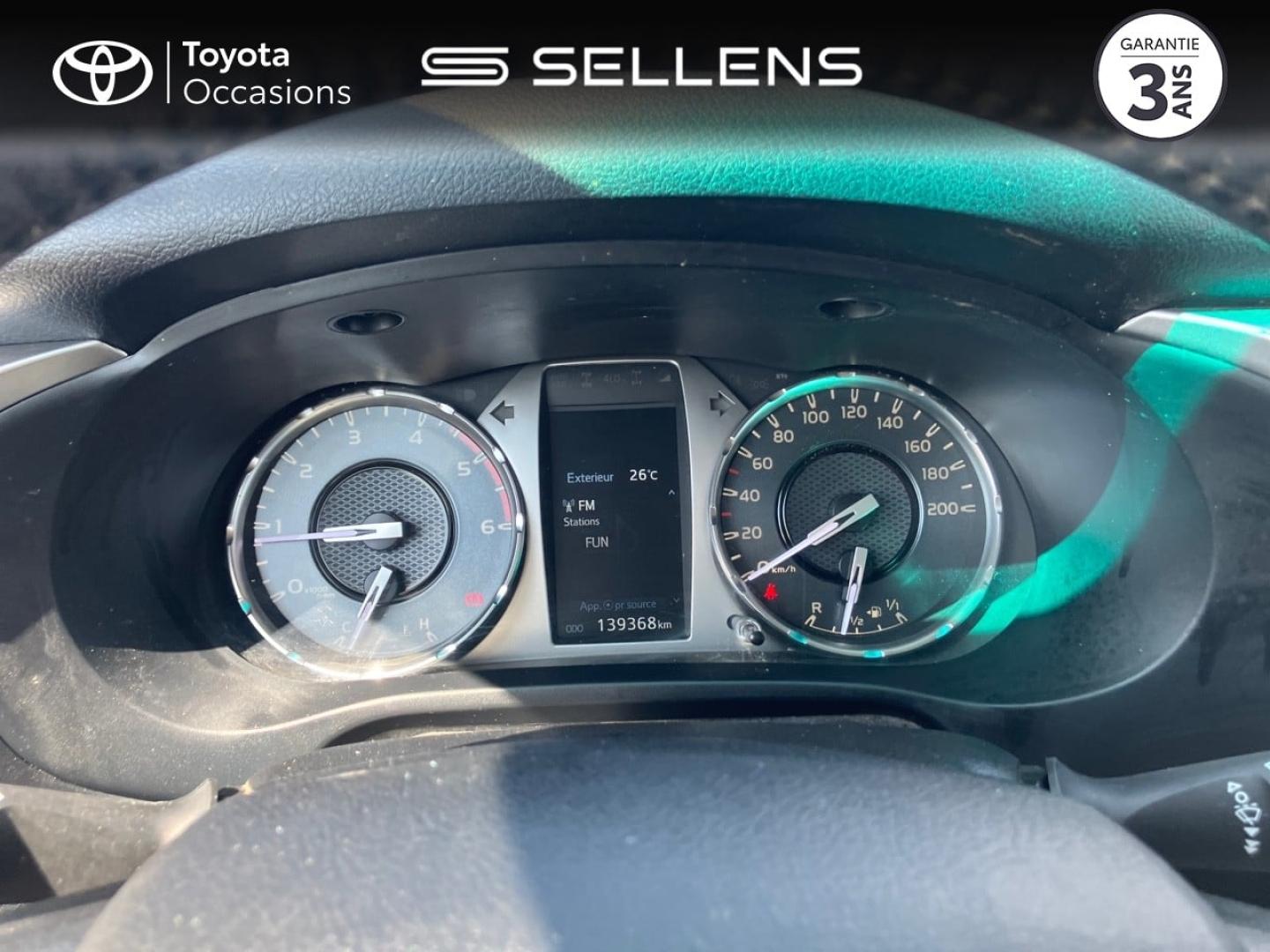 TOYOTA Hilux 2.4 D-4D 150ch X-Tra Cabine Légende 4WD RC23 - photo 14